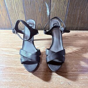 G By Guess Black High Heels Size 11M